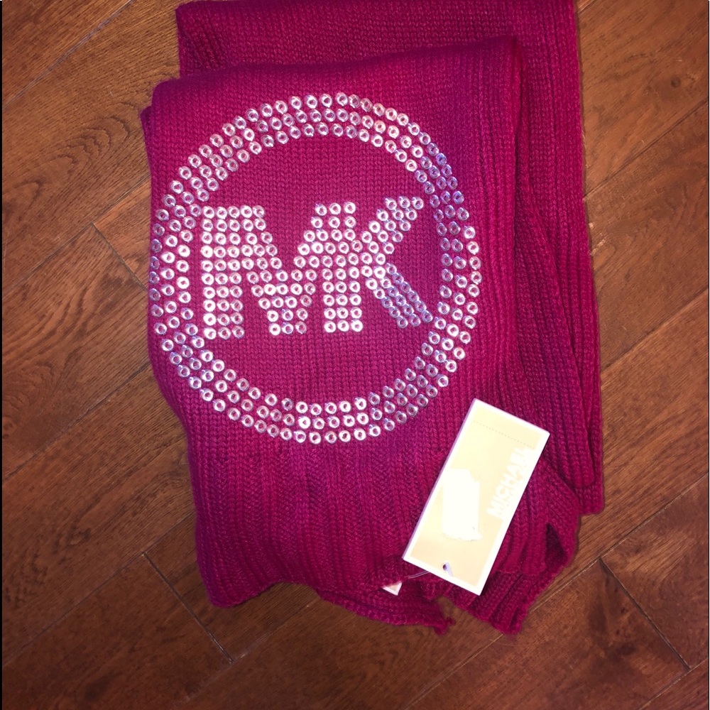 Micheal Kors Scarf